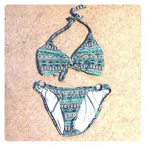 NWOT Venus top size C bikini 8 bottoms
